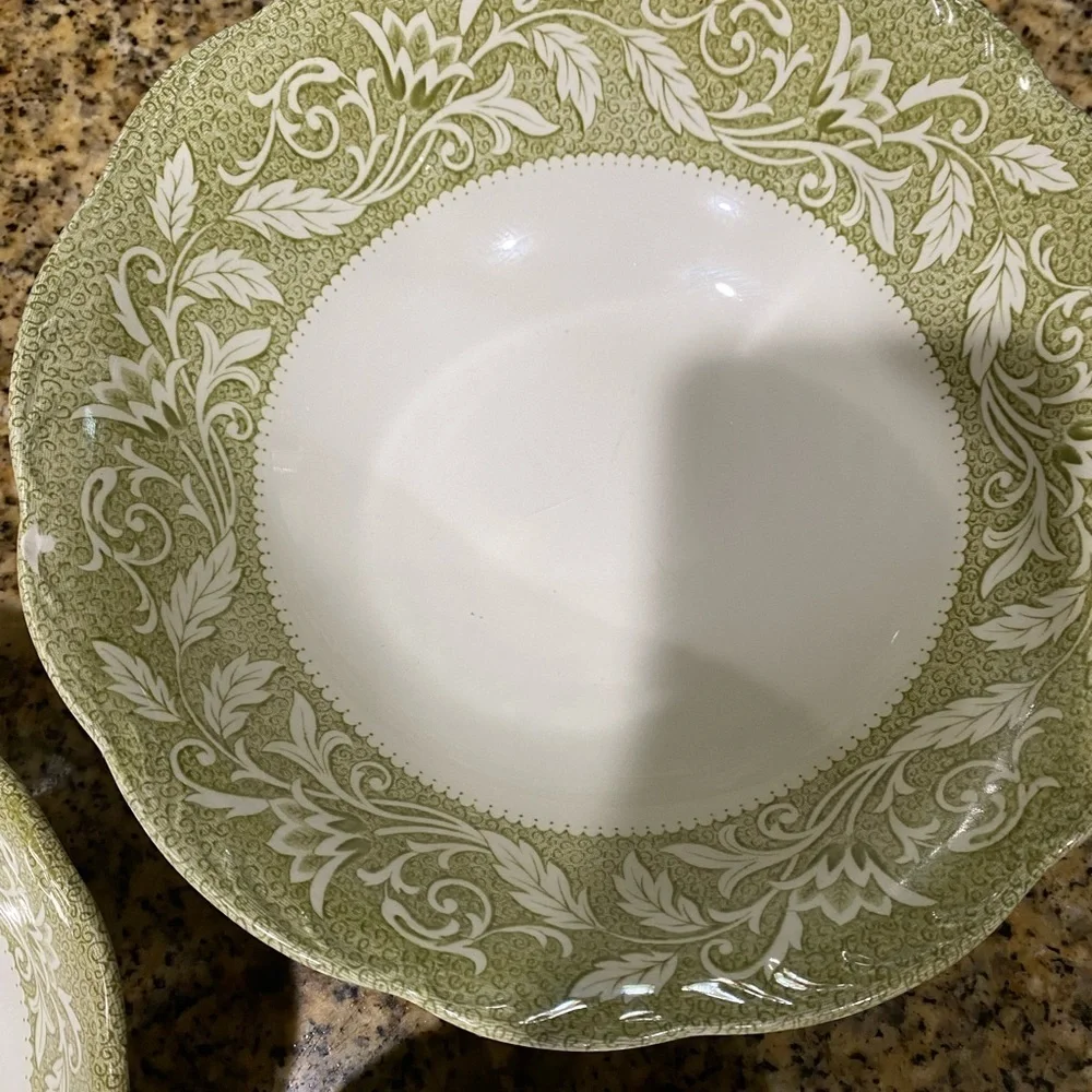 8 VTG J & G Meakin England Sterling Renaissance Green 1 Soup 3 Cereal 4 Saucers